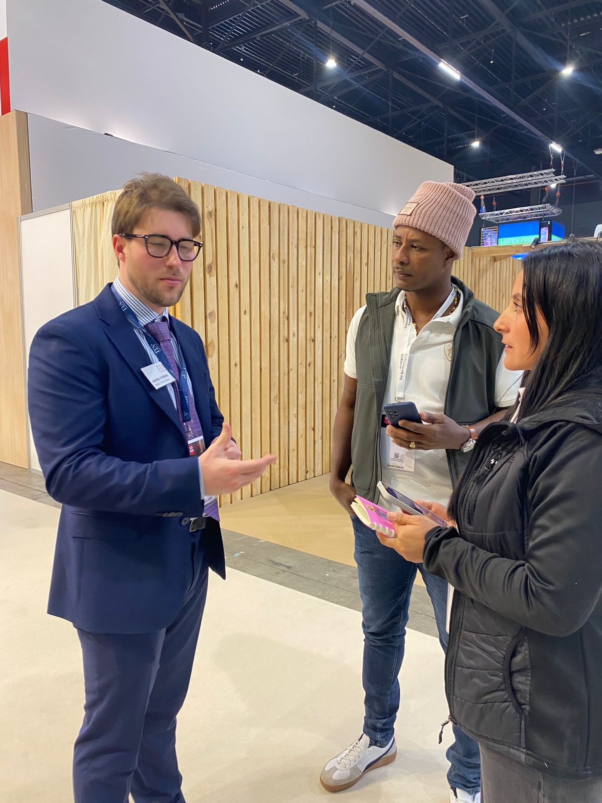 Colombia impulsa café y cacao para la paz en feria internacional en Bélgica