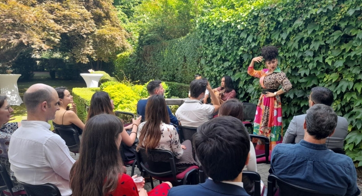 La Embajada de Colombia en Bruselas presentó la conversación: Vida y Son, con la cantante Concha Bernal